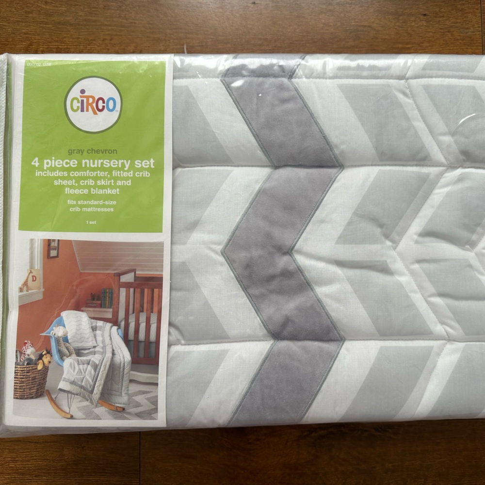Circo Gray Chevron 4-Piece Nursery Set